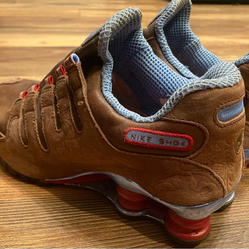 NIKE Shox Brown Flower Pattern Size 8 - Picture 5 of 13